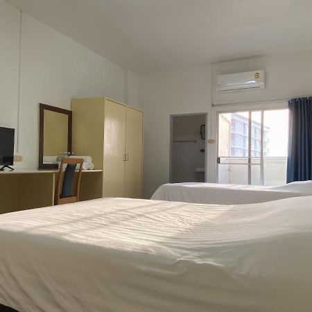 Monta Apartment Bangsaen Exteriér fotografie